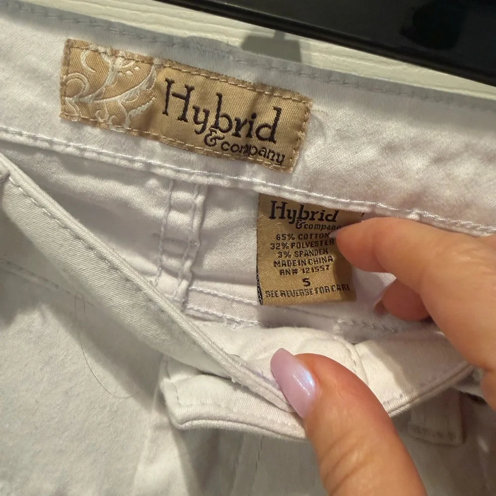 💙🔥💜 Hybrid & Co White Jeans Size 5 | Mid Rise Stretch Denim | Clean Classic - Picture 2 of 4